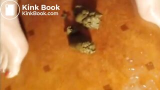 Huge shitting while squirting