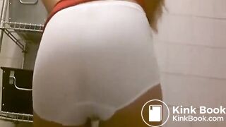 White pantypoop - video 4