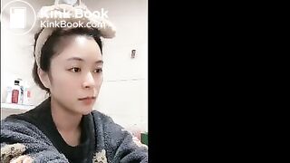 chinese selfie poop 51