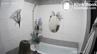 voyerhouse girl plops