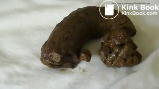 nasty nasty MILF poops