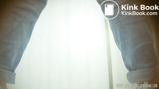 Chinese girl toilet pooping (2)