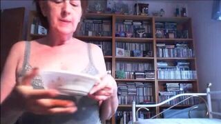 disgusting mature lady doing dirty