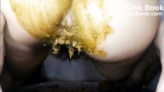 Messy fisting huge dildo scat
