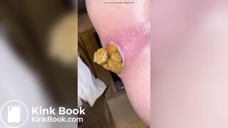 Japanese Twitter College Girl Very Very Big Poop - video 2