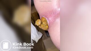 Japanese Twitter College Girl Very Very Big Poop - video 2