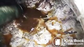 woman toilet poo pee vacuum１