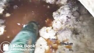 woman toilet poo pee vacuum１