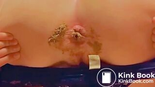 Girl shit her pantys