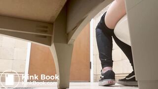 Co worker poop side view