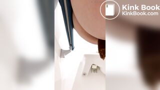 JAPANESE GIRL POOPING - video 17