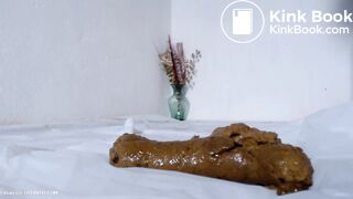 Squirting Poop Queen Linda