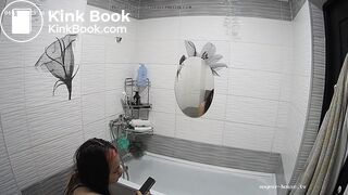 voyerhouse girl explosive poop