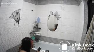 voyerhouse girl explosive poop