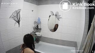 voyerhouse girl explosive poop