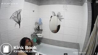 voyerhouse girl explosive poop