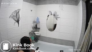 voyerhouse girl explosive poop