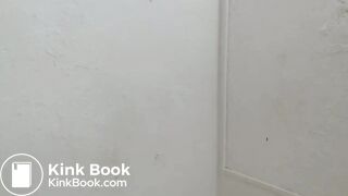 Girl shits a nice load