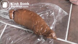 Pretty Girl Shitting