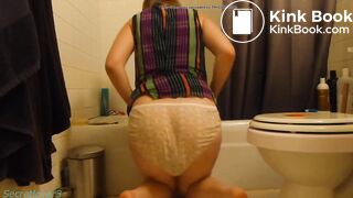 Pantypoop and eat - video 2