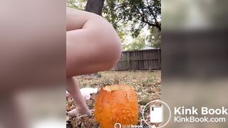 Pretty Milf Shitting 2Times