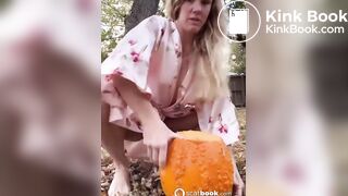 Pretty Milf Shitting 2Times