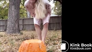 Pretty Milf Shitting 2Times