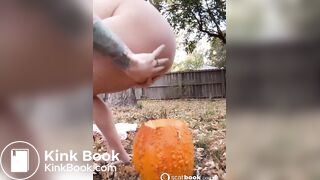 Pretty Milf Shitting 2Times