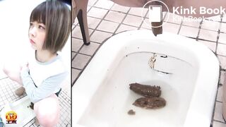 Japanese Ladies Poop Voyeur - video 38