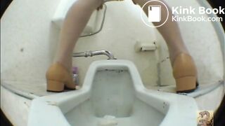 Japanese Office Ladies Poop Voyeur - video 8