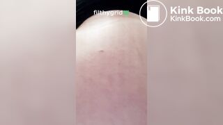 EC pooping on airport