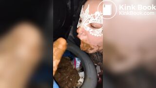 Porta potty dirty dildo suck