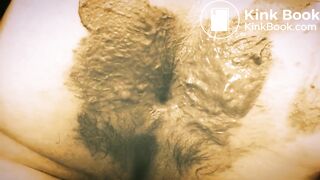 Perfect female scat color