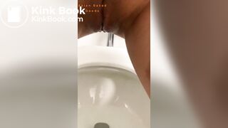 Girl poops in public toilet - video 5