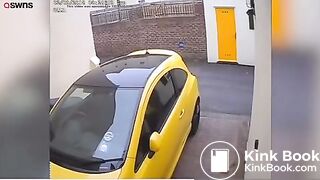 Woman poo - video 4