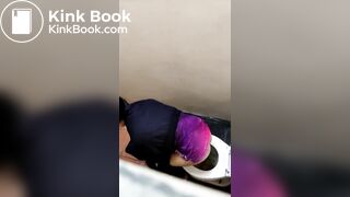 Thai girl poop - video 10