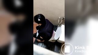Thai girl poop - video 10