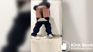 Japanese Twitter College Girl Toilet Big Poo