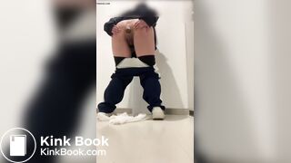 Japanese Twitter College Girl Toilet Big Poo