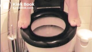 Cute feet PAWG poops at home