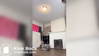 Girls Are Pooping - video 2