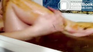 Bath scat -
