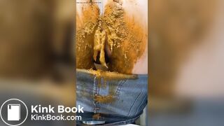 Jeans poop - video 26