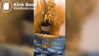 Jeans poop - video 26