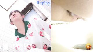 JAPANESE GIRL POOPING - video 11
