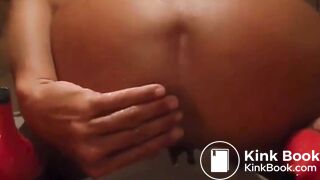 Ebony cleaning ass while doing enema