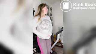 Mulher Caga na Calça Fazendo Ginastica