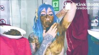 Sexy girl smearing on pits