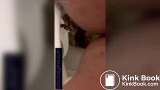 ebony poop - video 5