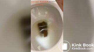 Hot girl pooping - video 33